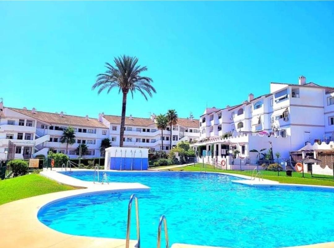 מאלגה Apartamento En Mijas Con Terraza, Capacidad Para 5 Personas Con Piscina De Temporada מראה חיצוני תמונה