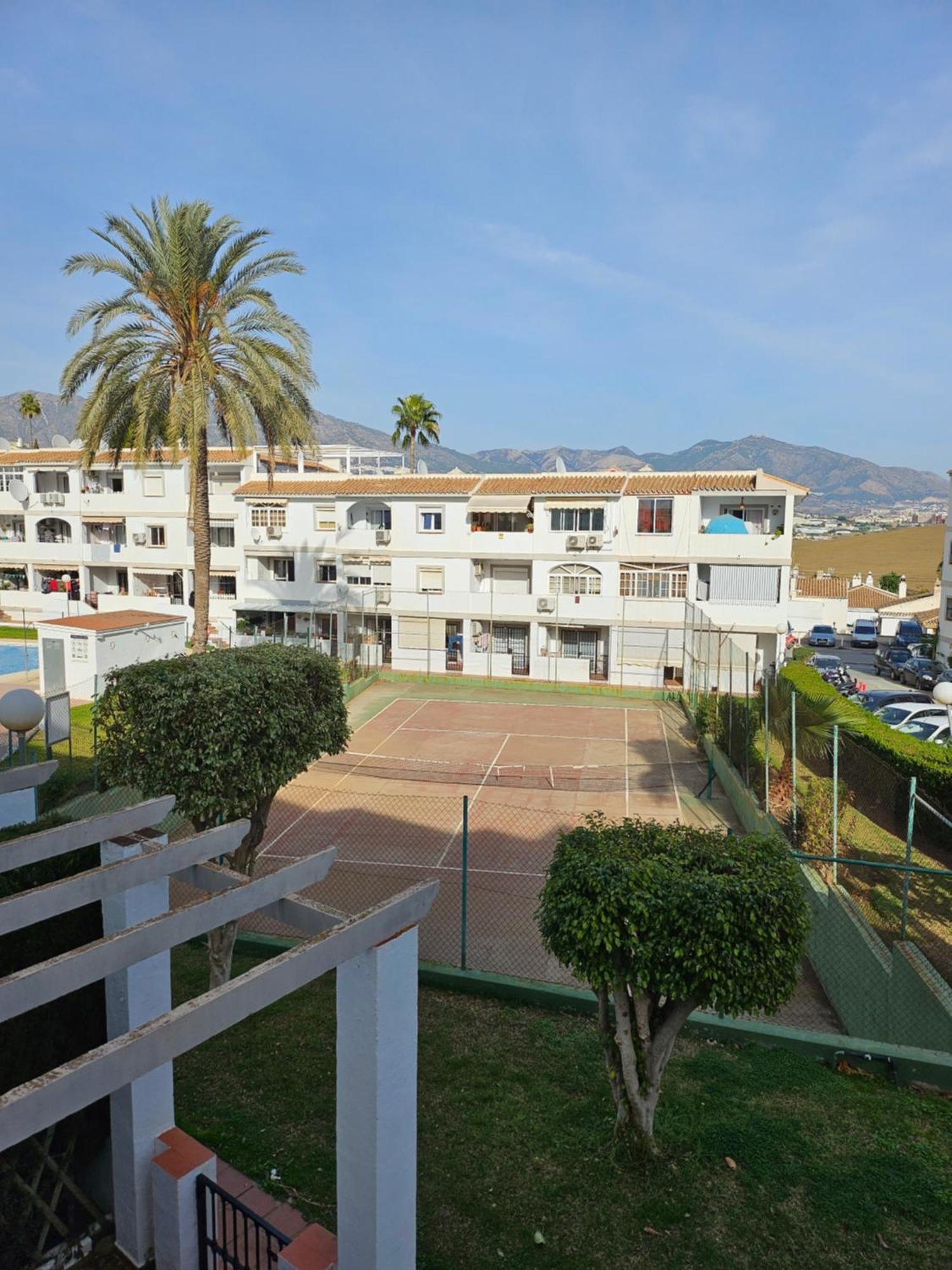 מאלגה Apartamento En Mijas Con Terraza, Capacidad Para 5 Personas Con Piscina De Temporada מראה חיצוני תמונה